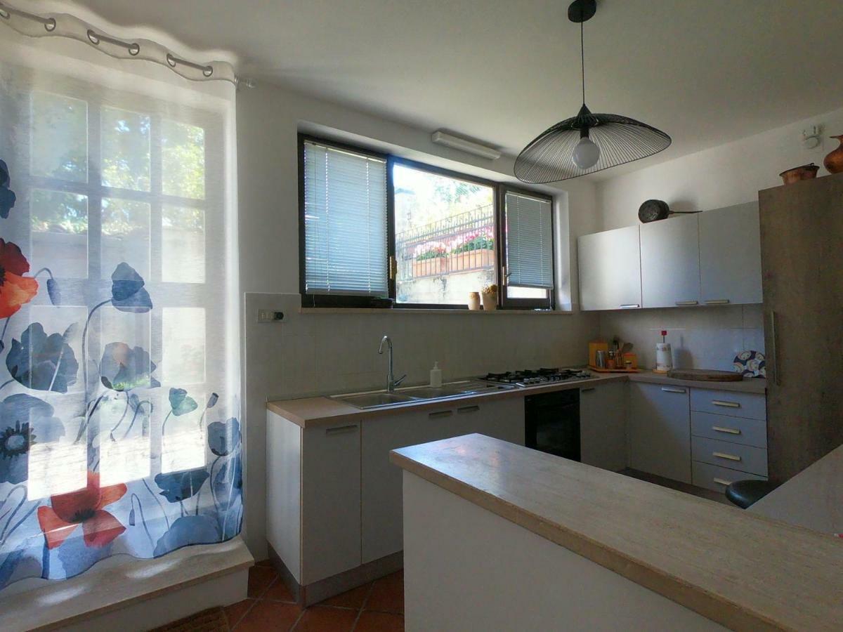 Apartament Il Giardino Segreto Carbognano Zewnętrze zdjęcie